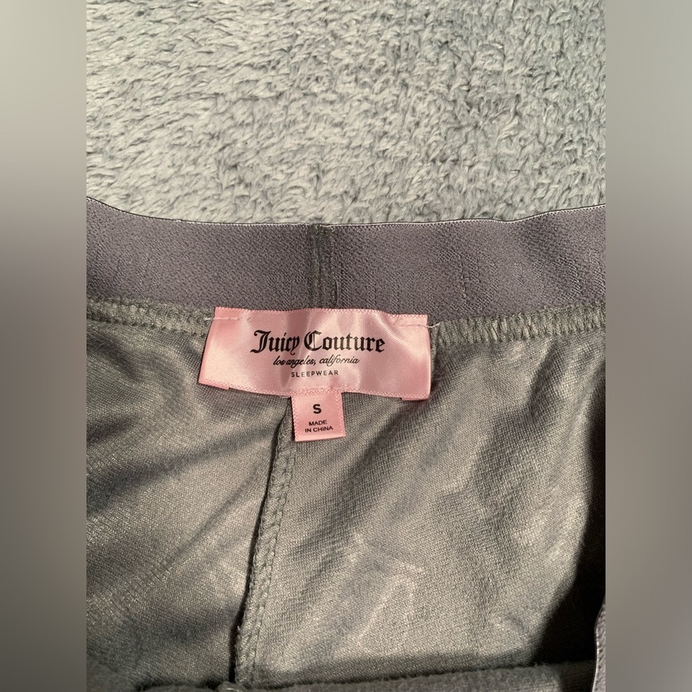Juicy Couture Gray pajama Shorts small - Picture 4 of 7